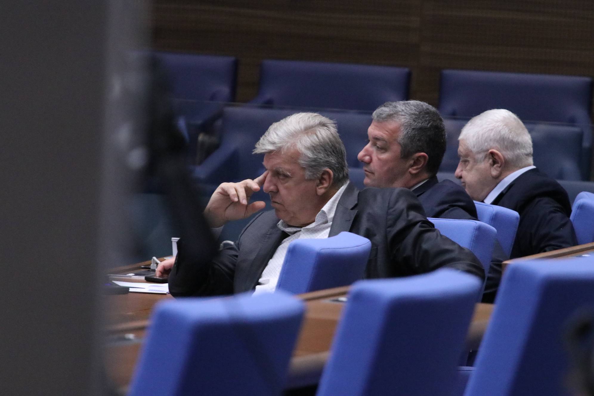  Манол Генов 